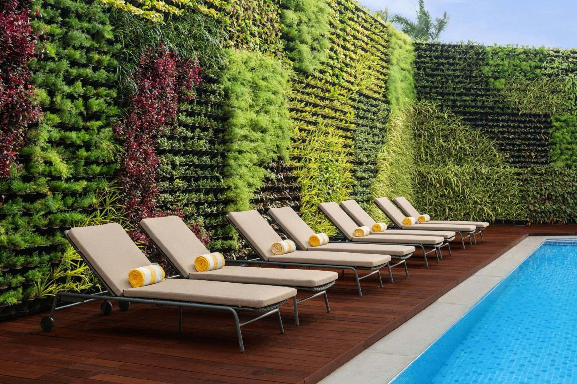 Courtyard By Marriott Goa Colva Hotel Ngoại thất bức ảnh