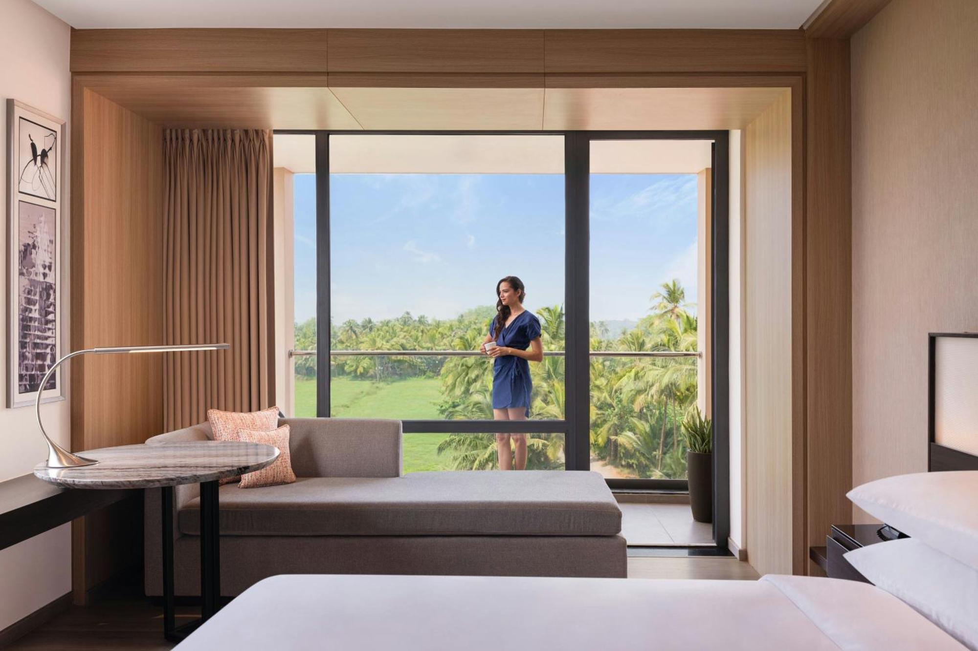 Courtyard By Marriott Goa Colva Hotel Ngoại thất bức ảnh